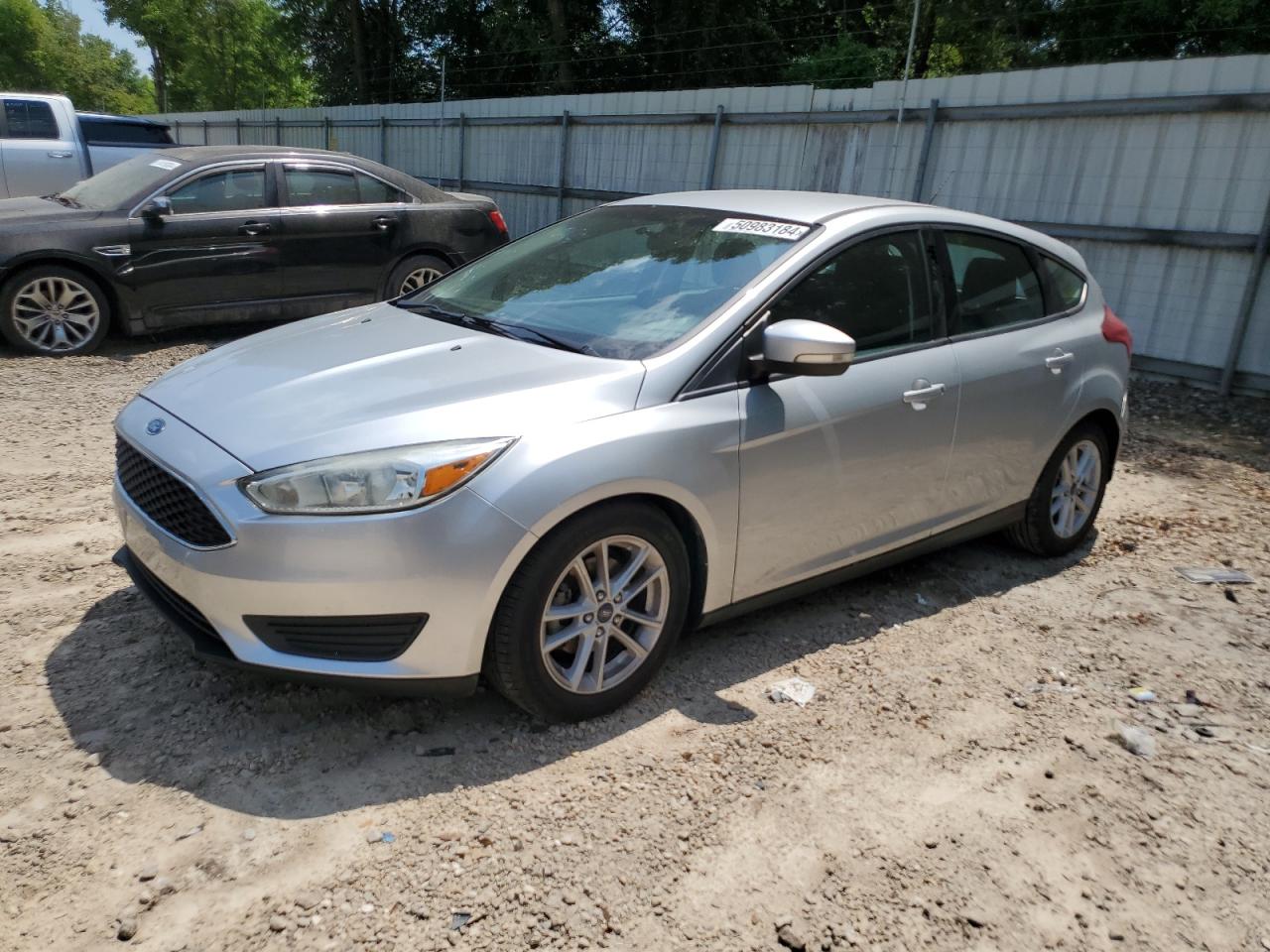 2017 Ford Focus Se vin: 1FADP3K27HL216733