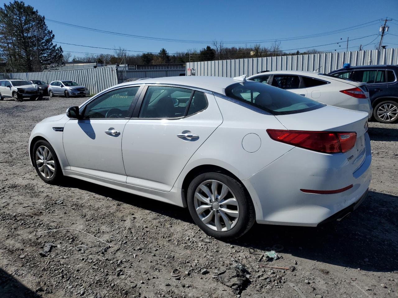 2015 Kia Optima Lx vin: 5XXGM4A71FG443982