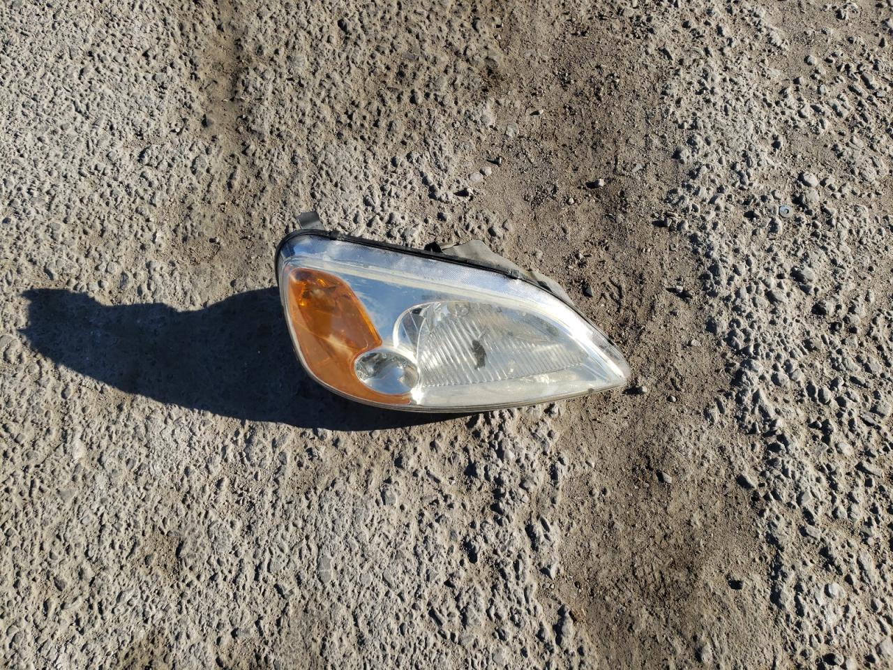 1HGEM225X3L035891 2003 Honda Civic Lx