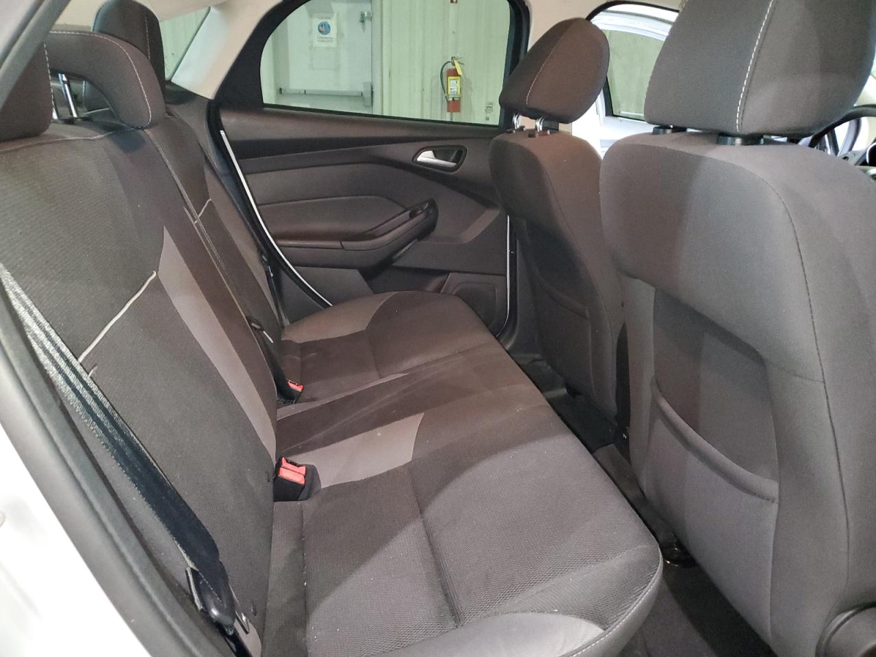 1FADP3F28EL181027 2014 Ford Focus Se