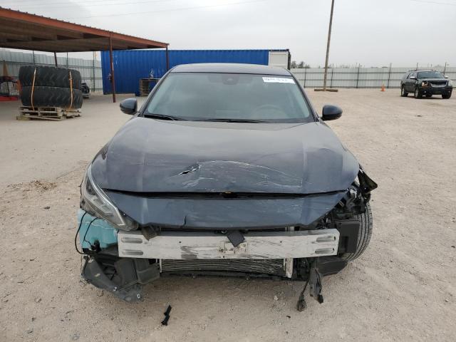 1N4BL4DV7NN335138 Nissan Altima SV 5