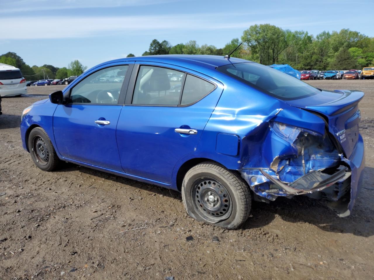 2017 Nissan Versa S vin: 3N1CN7AP2HL872989