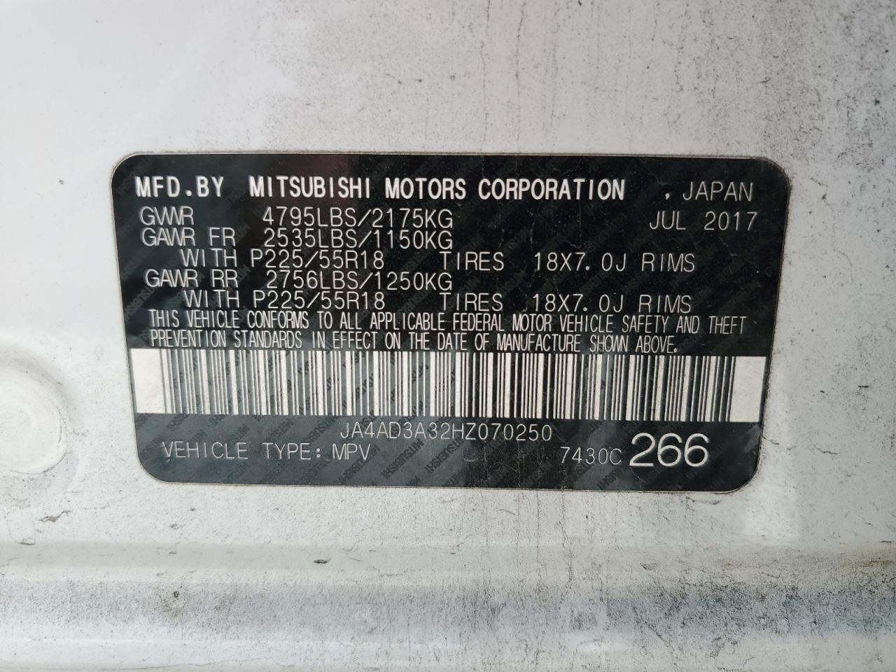 JA4AD3A32HZ070250 2017 Mitsubishi Outlander Se