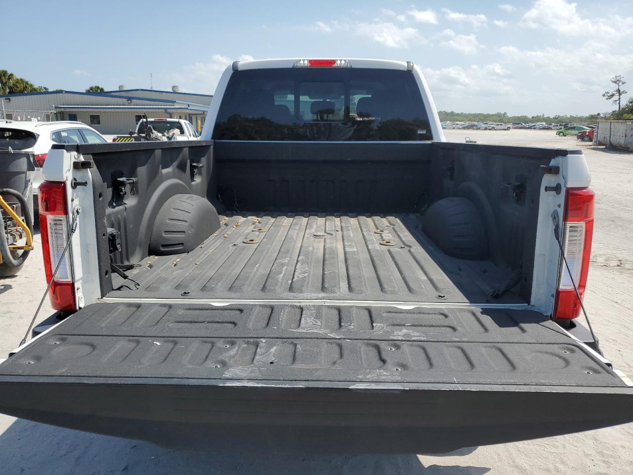 1FT8W3BT5HEE69691 FORD F350 2017