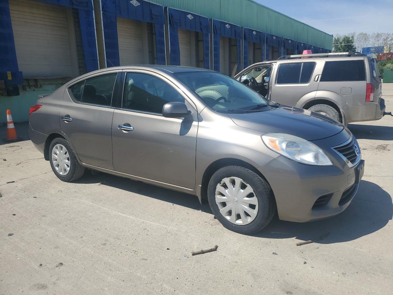 3N1CN7AP5EL805427 2014 Nissan Versa S