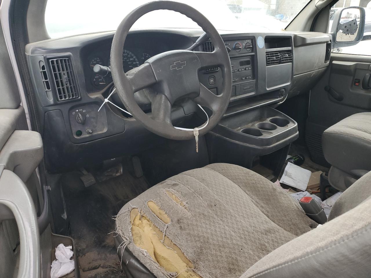 1GCFG15X261210555 2006 Chevrolet Express G1500