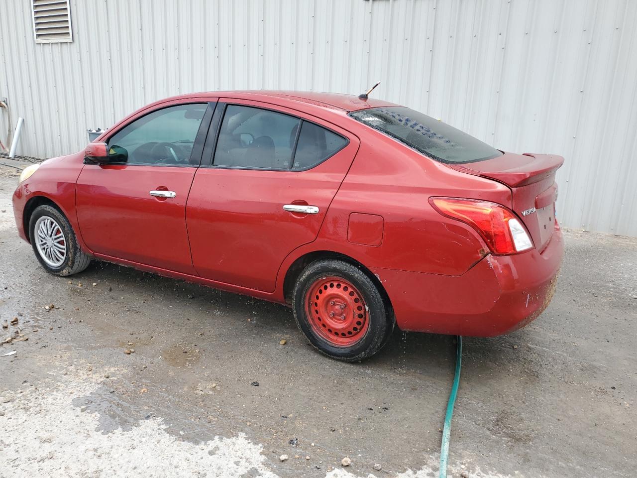 2014 Nissan Versa S vin: 3N1CN7APXEL829464