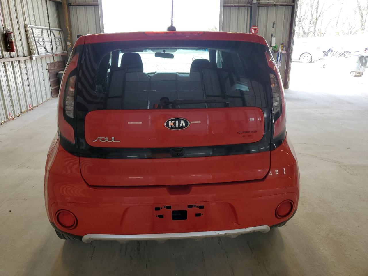KNDJP3A55J7593469 2018 Kia Soul +