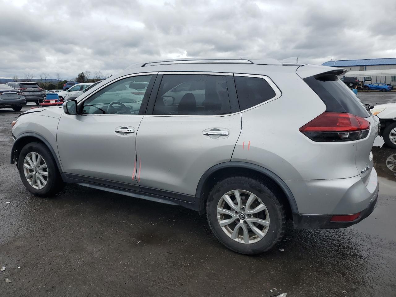 JN8AT2MT8JW453443 NISSAN ROGUE 2018