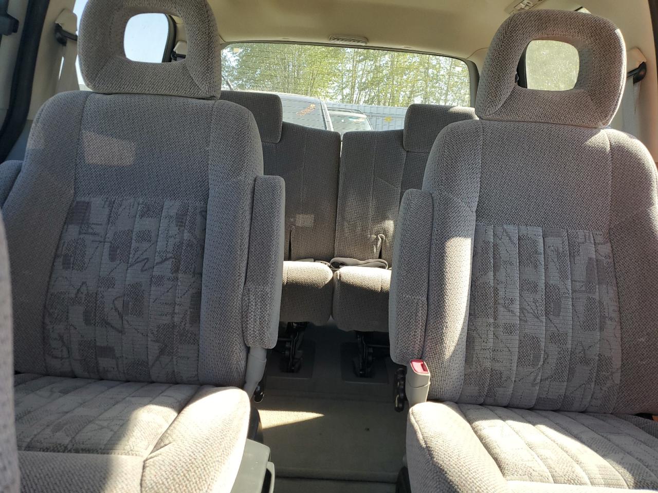 1gmdx03e5yd328616 1GMDX03E5YD328616 2000 Pontiac Montana