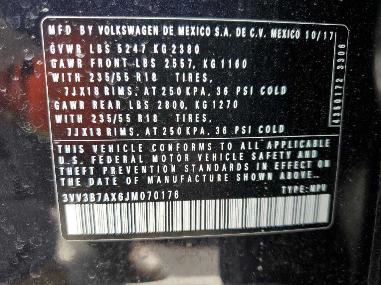 3VV3B7AX6JM070176 2018 Volkswagen Tiguan Se