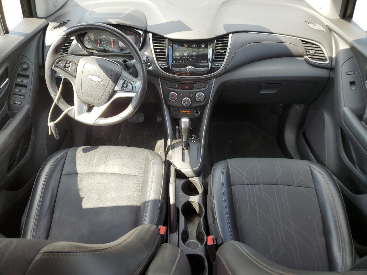 3GNCJLSB6KL386320 CHEVROLET TRAX 2019