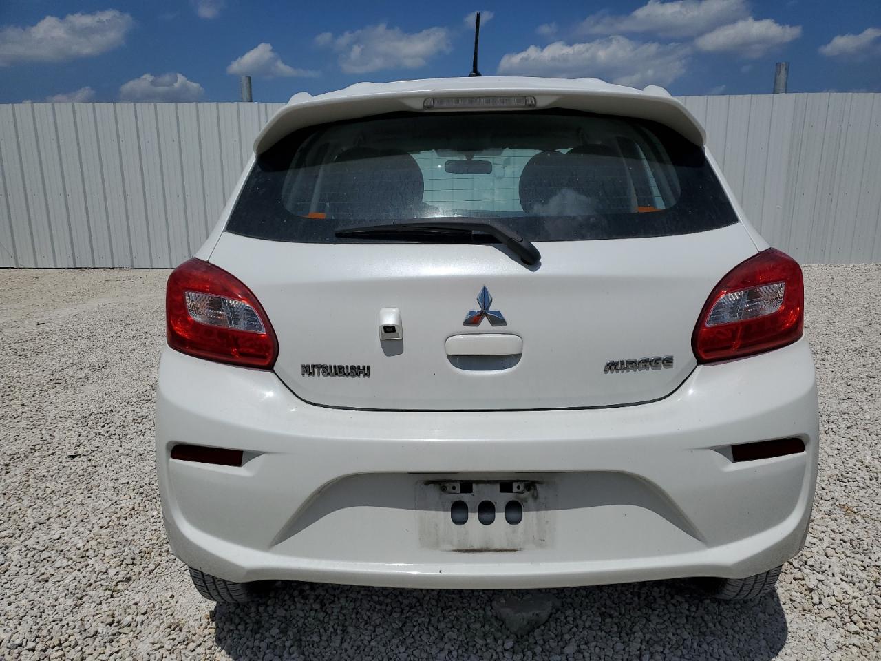 ML32A3HJ9JH013663 2018 Mitsubishi Mirage Es