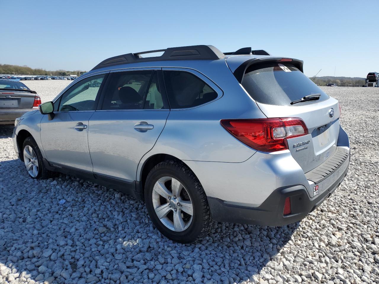 4S4BSANC3J3313647 2018 Subaru Outback 2.5I Limited