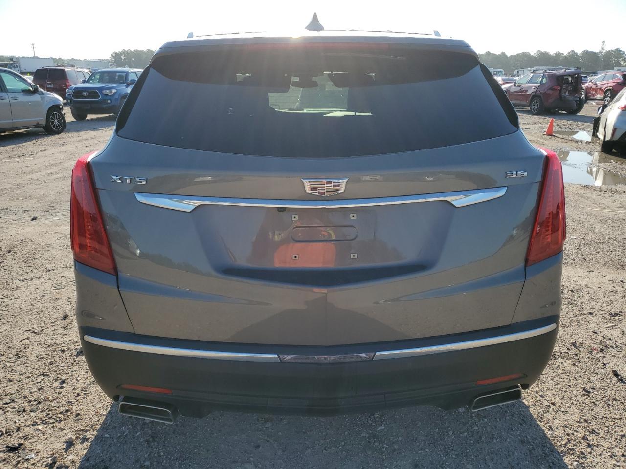 2017 Cadillac Xt5 Luxury vin: 1GYKNBRS6HZ245655