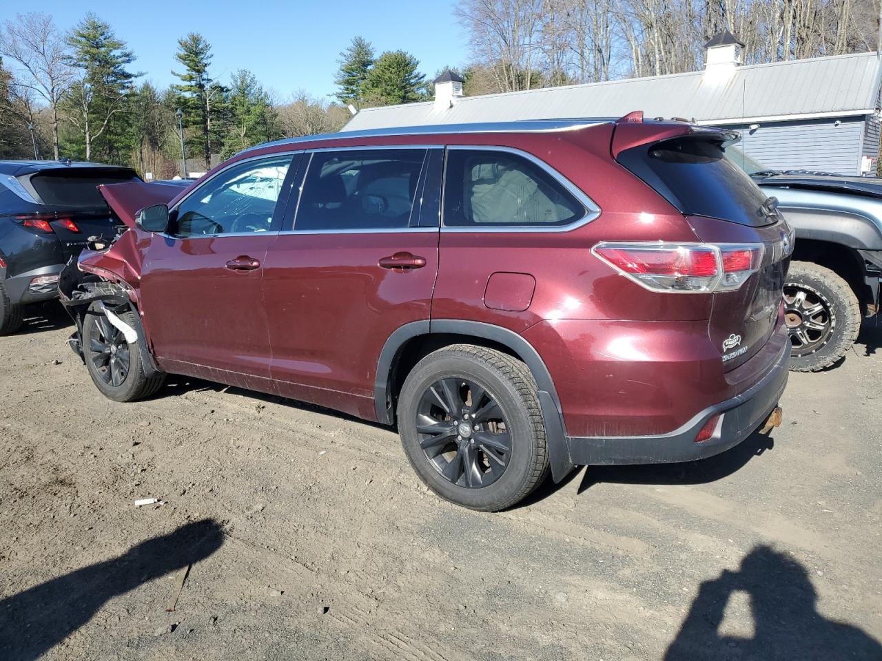 2015 Toyota Highlander Xle vin: 5TDJKRFH5FS176645