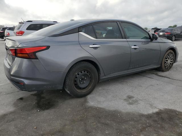 2020 Nissan Altima - Image 3