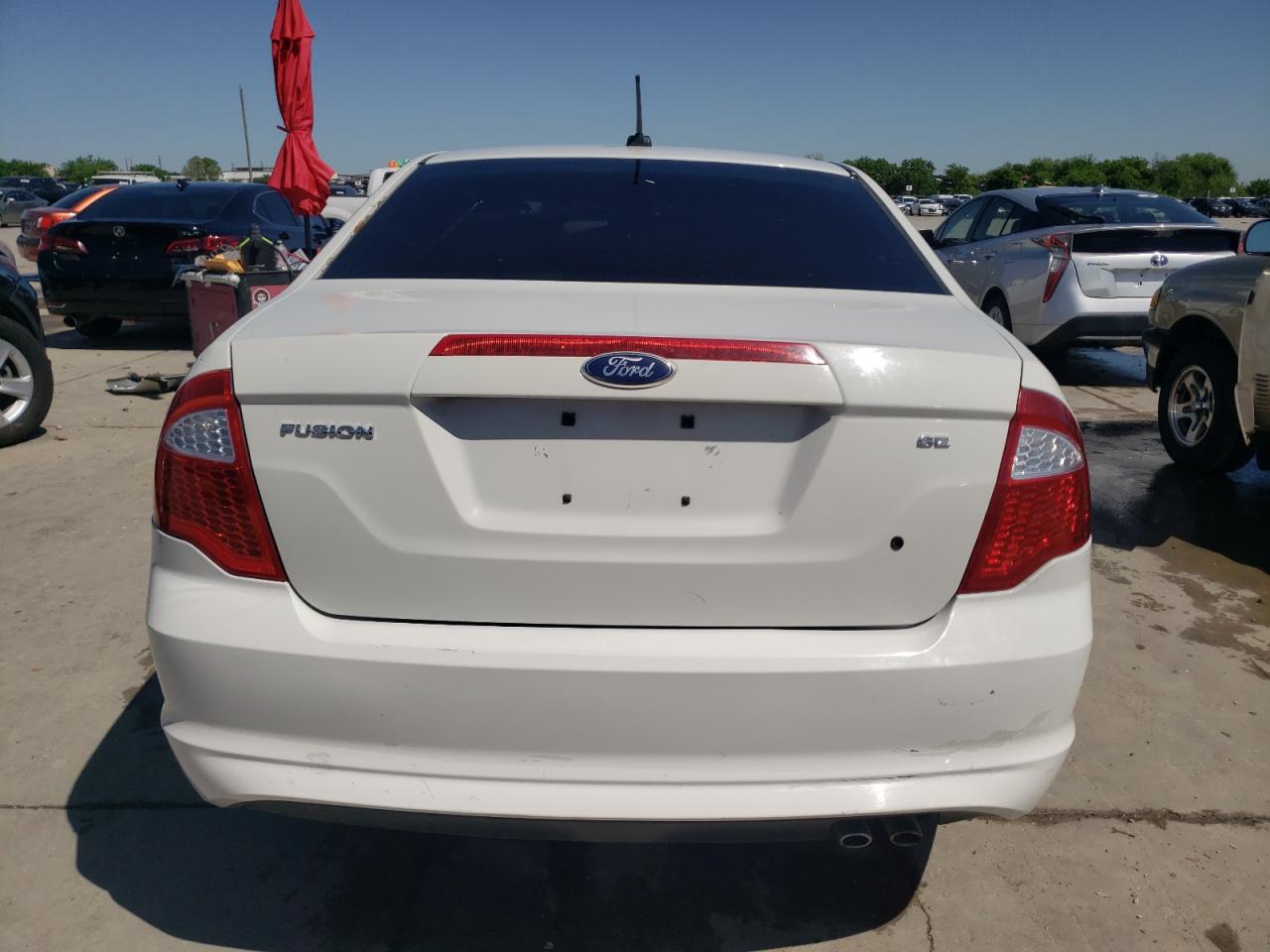 3FAHP0HA6BR235989 2011 Ford Fusion Se