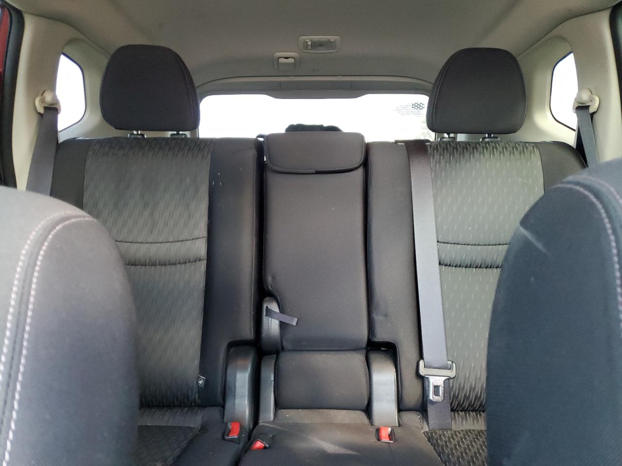 JN8AT2MV5HW276104 NISSAN ROGUE 2017