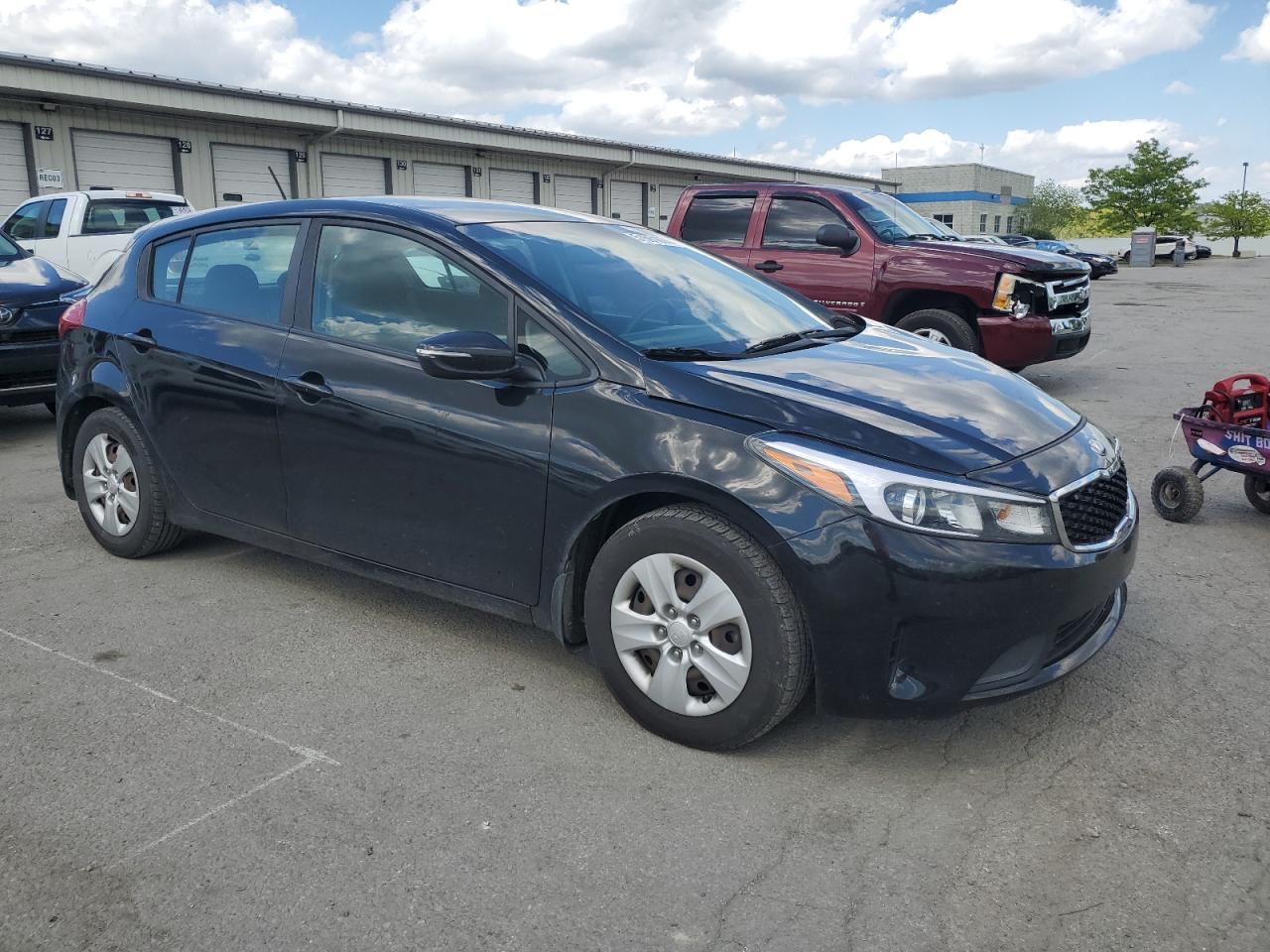 KNAFK5A84H5667980 2017 Kia Forte Lx