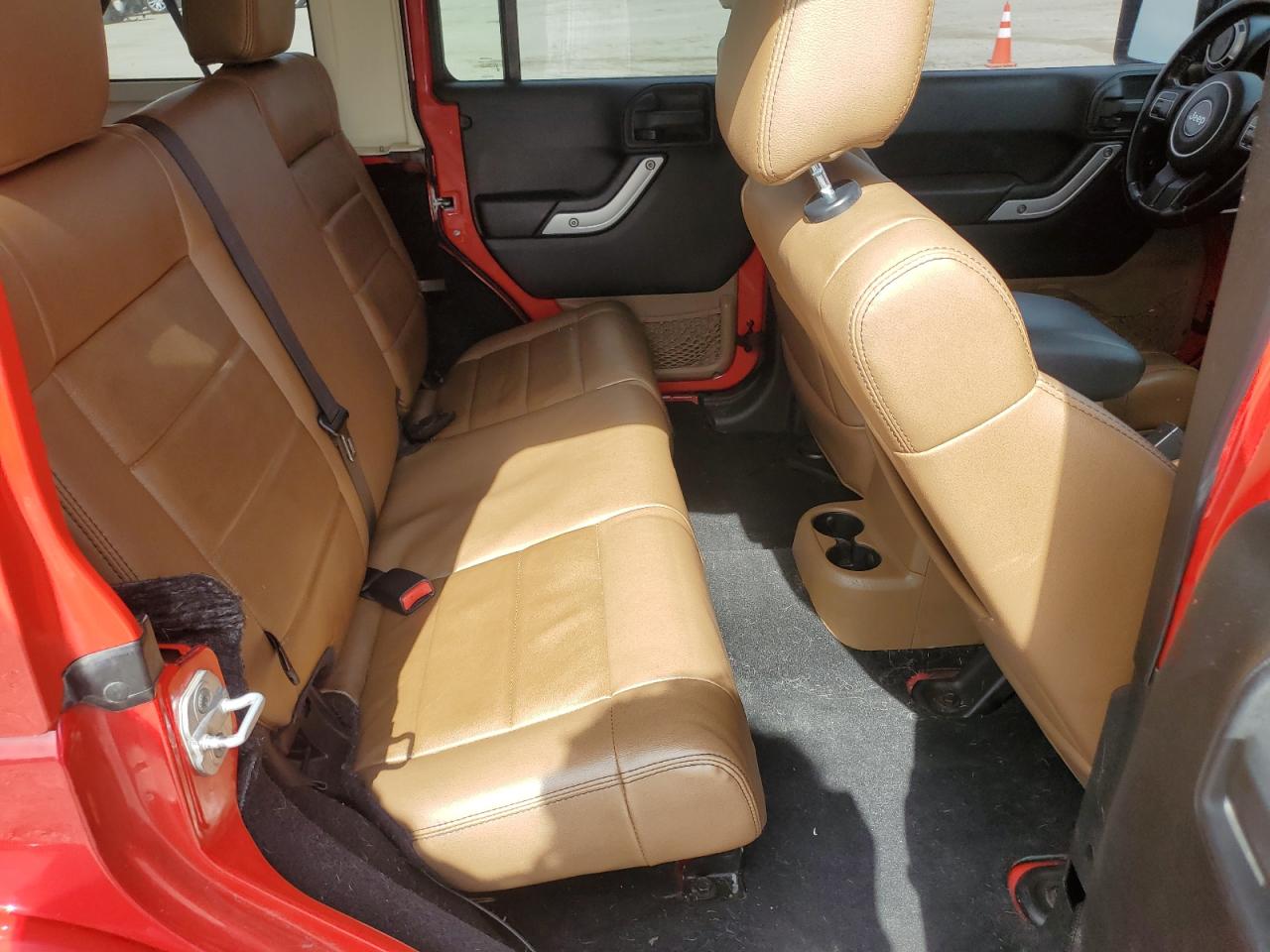 1J4BA5H18BL561655 2011 Jeep Wrangler Unlimited Sahara