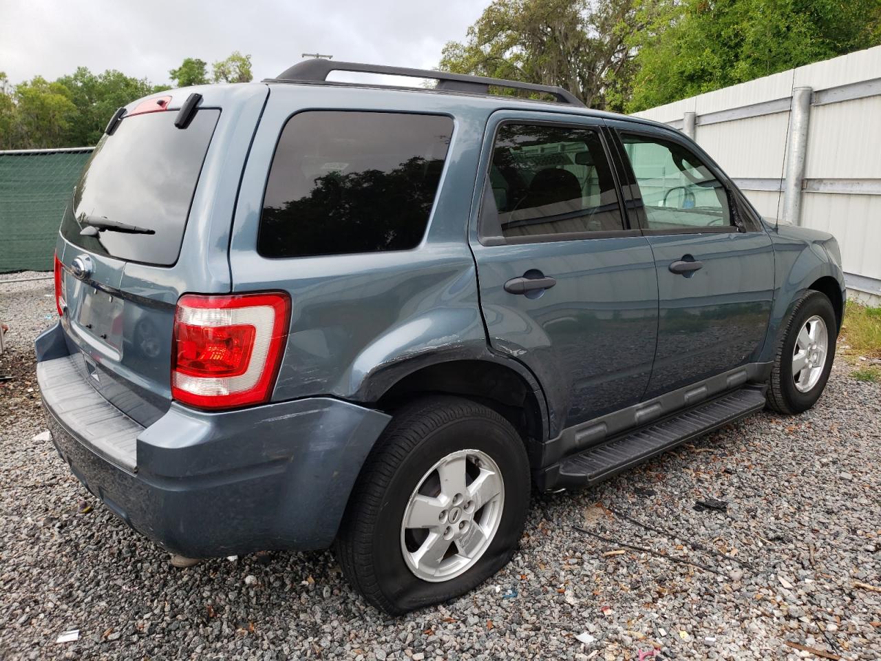 1FMCU9D74BKC35565 2011 Ford Escape Xlt