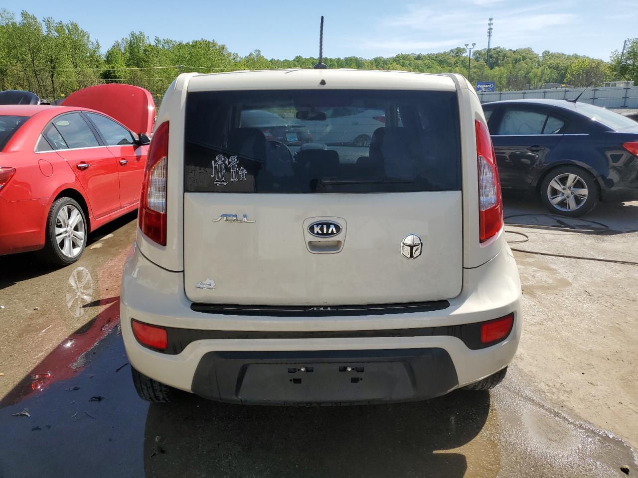 2012 Kia Soul vin: KNDJT2A56C7418267