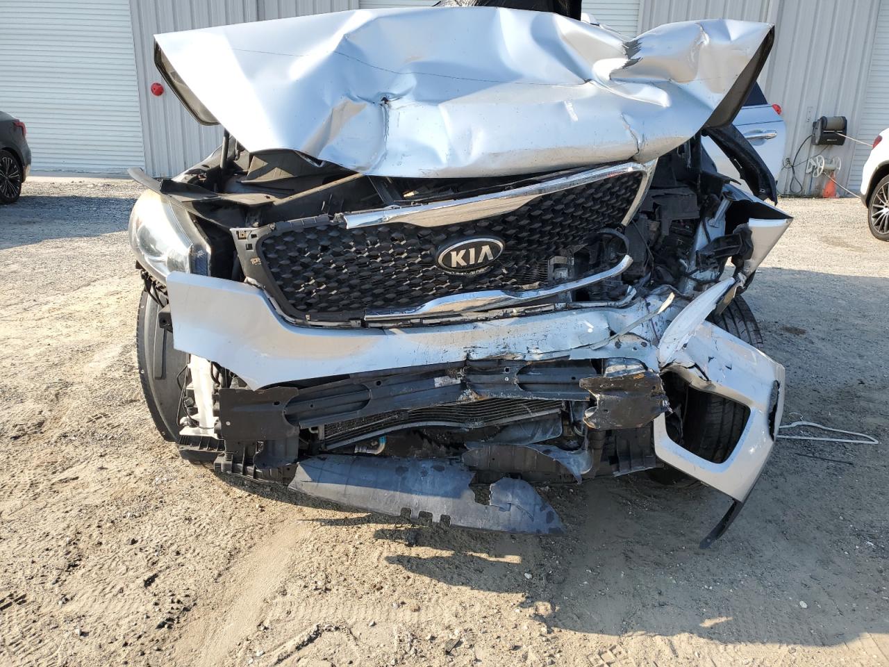 5XYPG4A3XHG263645 2017 Kia Sorento Lx