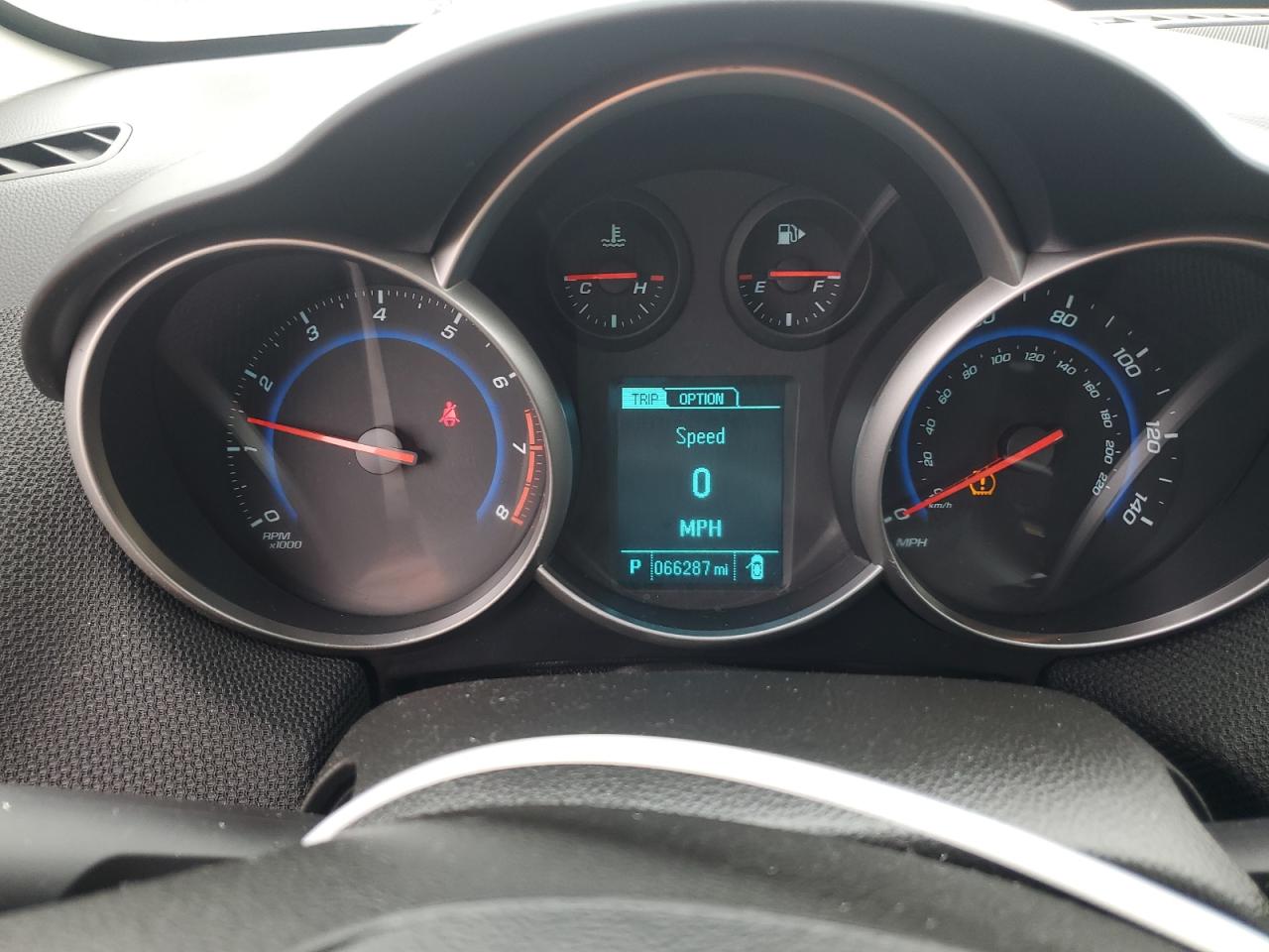 1G1PE5SB1G7196407 CHEVROLET CRUZE 2016