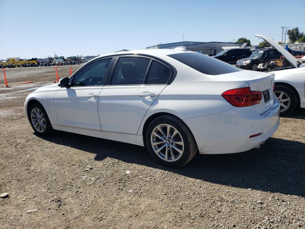 2017 BMW 320 I vin: WBA8E1G36HNU18035