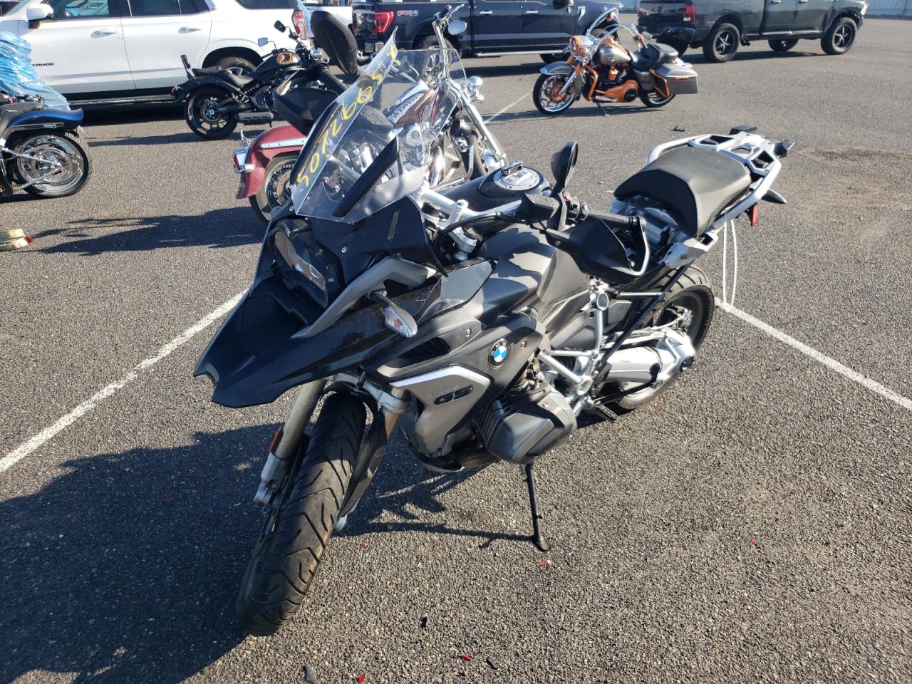 WB10J9300KZJ17974 BMW R-SERIES 2019