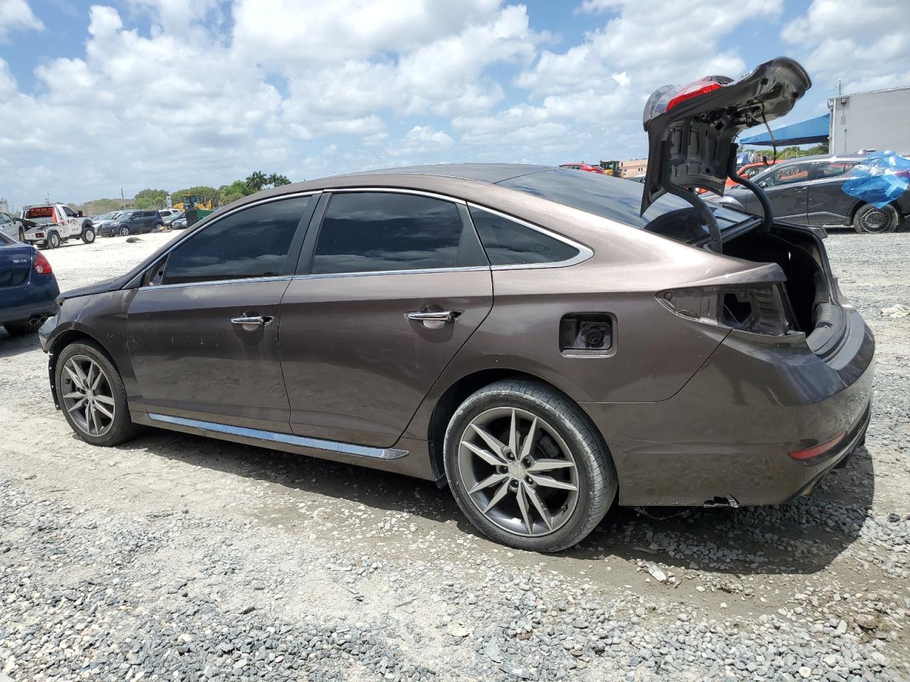 2015 Hyundai Sonata Sport vin: 5NPE34AB6FH105464