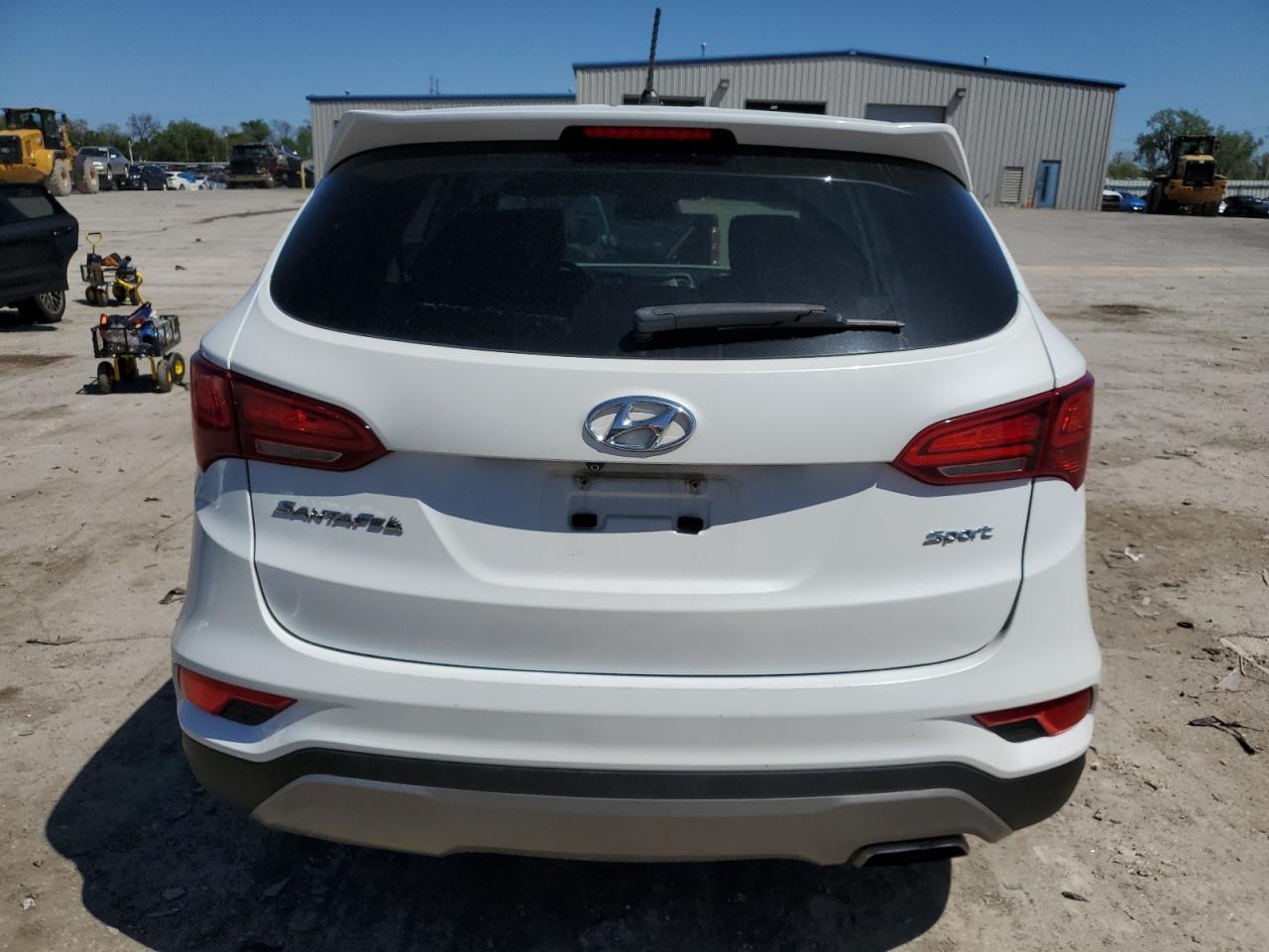5NMZT3LB3JH081557 2018 Hyundai Santa Fe Sport