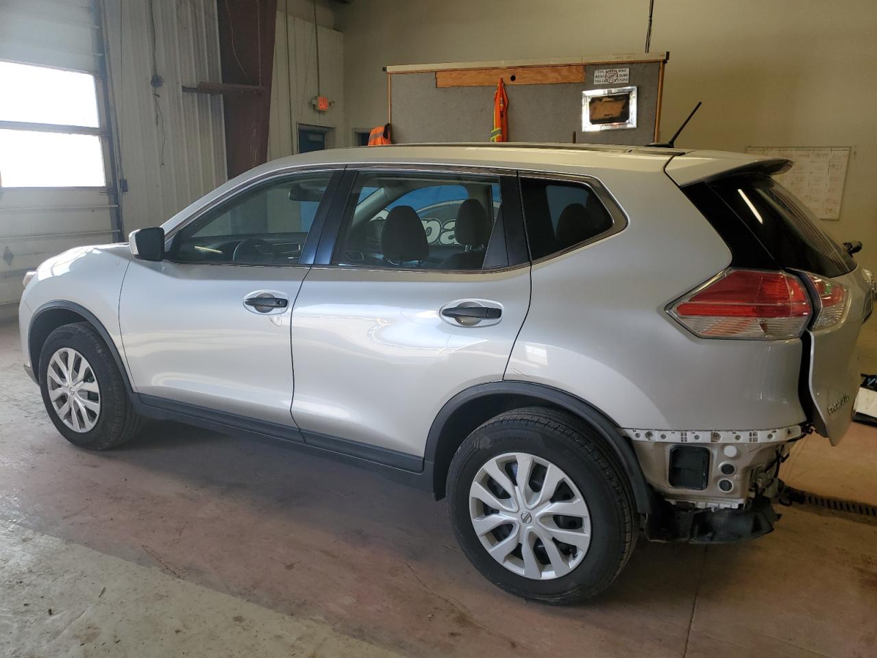 KNMAT2MV5GP689676 NISSAN ROGUE 2016