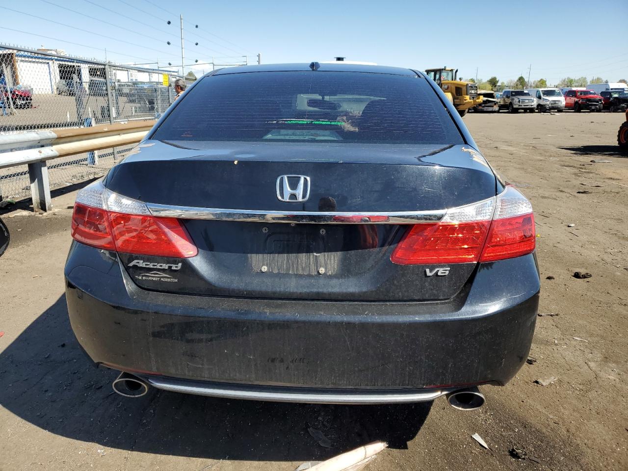 1HGCR3F88FA021331 2015 Honda Accord Exl