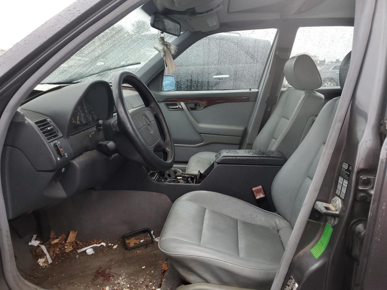 WDBHA28E3SF179807 1995 Mercedes-Benz C 280