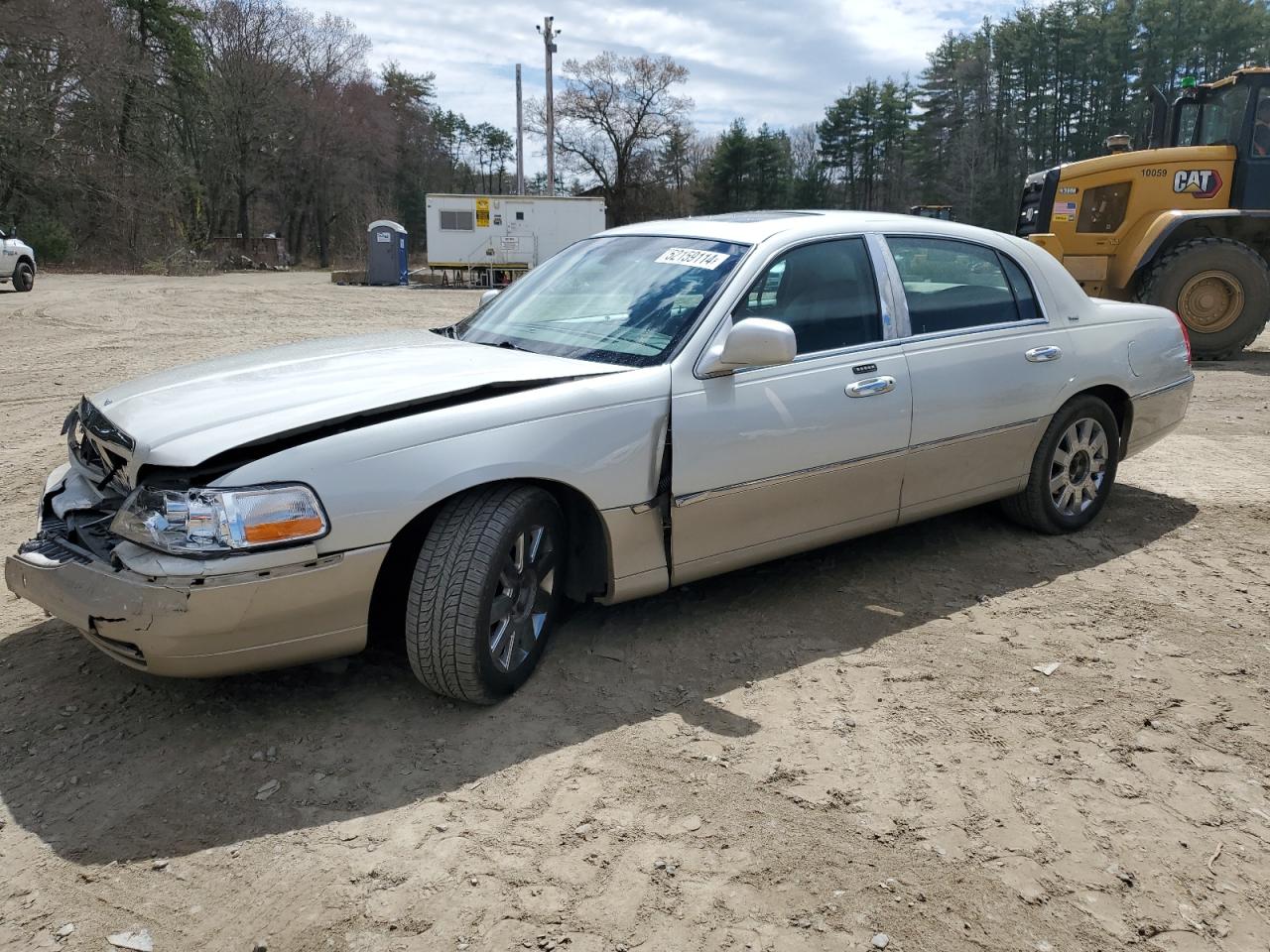 1LNHM83WX4Y649894 2004 Lincoln Town Car Ultimate