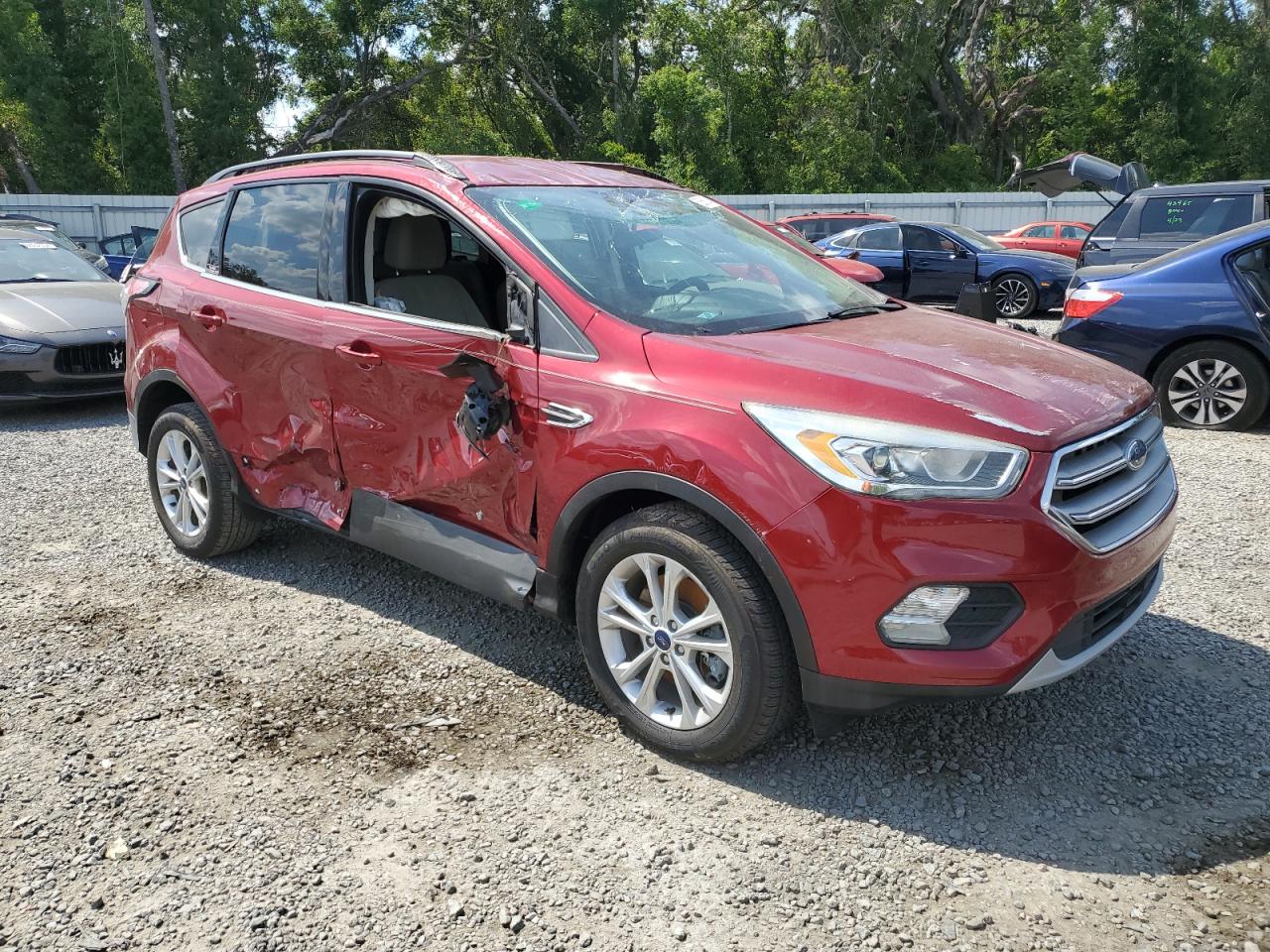 1FMCU0G94HUE86107 FORD ESCAPE 2017