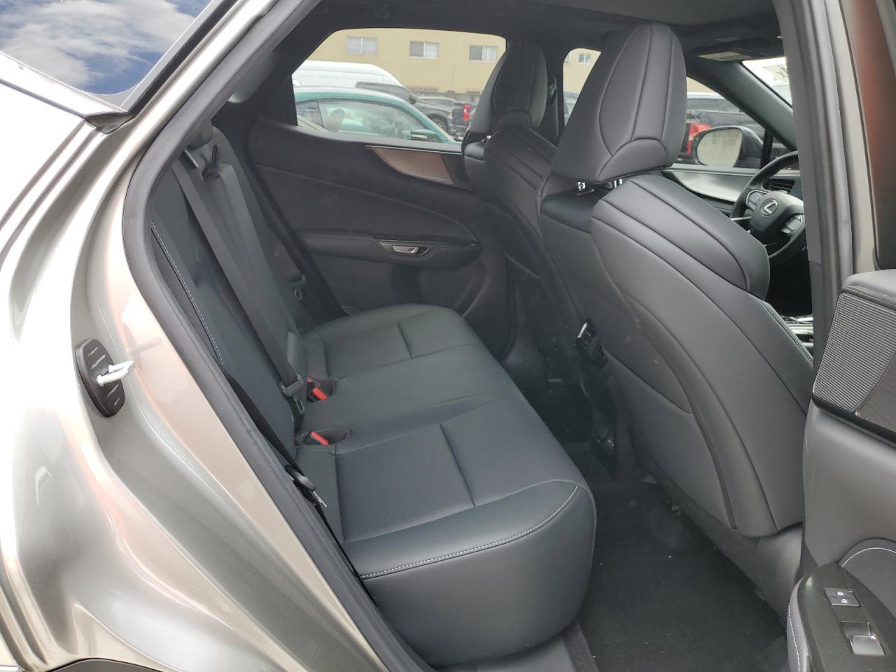 JTJKGCEZ5N2004180 2022 Lexus Nx 350