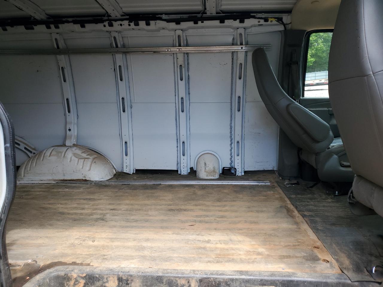 1GCWGAFF6G1123104 CHEVROLET EXPRESS 2016