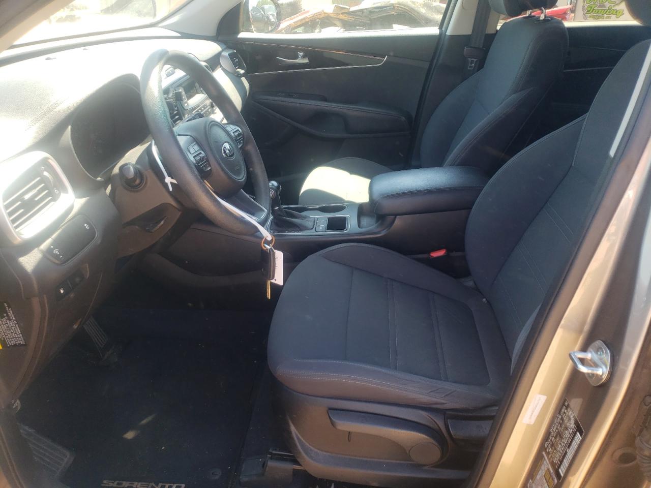 5XYPG4A32GG061767 2016 Kia Sorento Lx