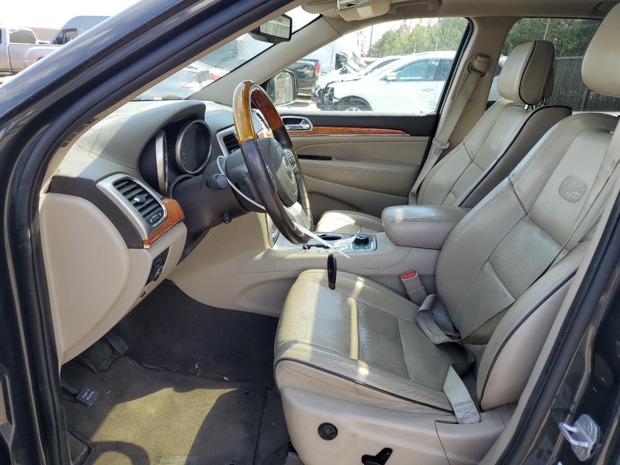 1J4RR6GG9BC745439 2011 Jeep Grand Cherokee Overland