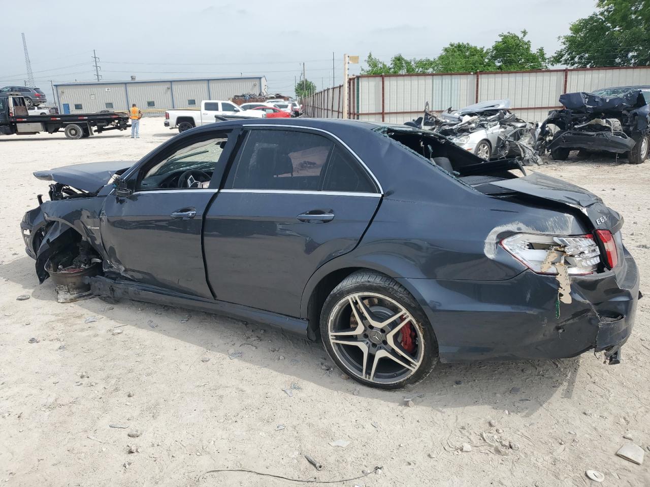 WDDHF7EB1CA652070 2012 Mercedes-Benz E 63 Amg