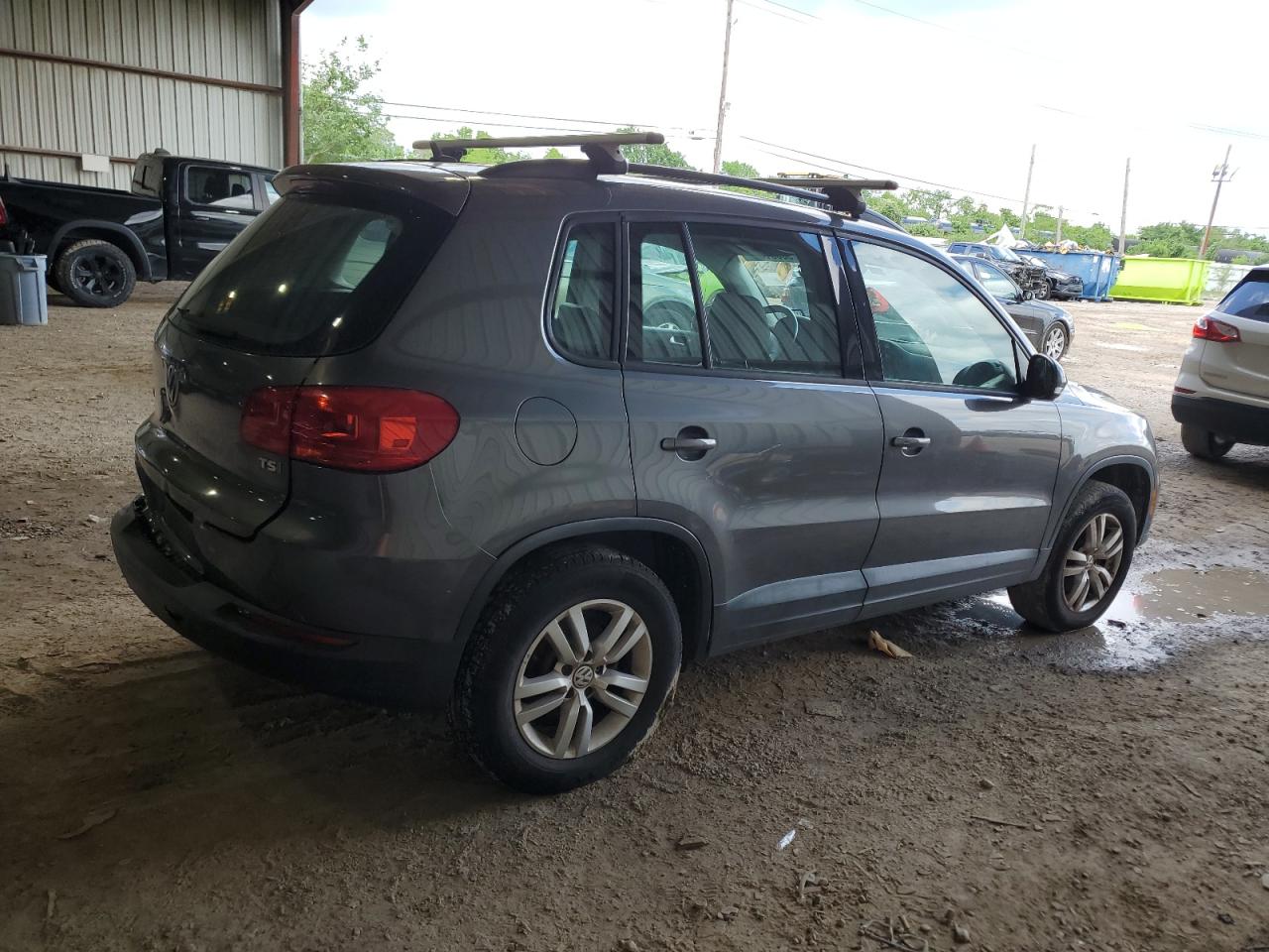 WVGAV7AX2GW532685 2016 Volkswagen Tiguan S