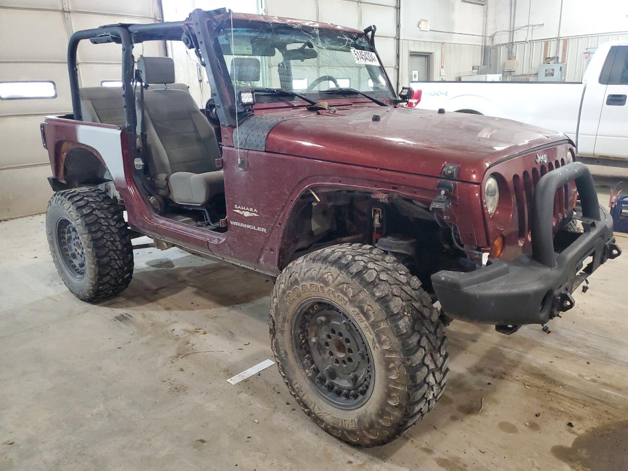 1J4FA54138L567069 2008 Jeep Wrangler Sahara