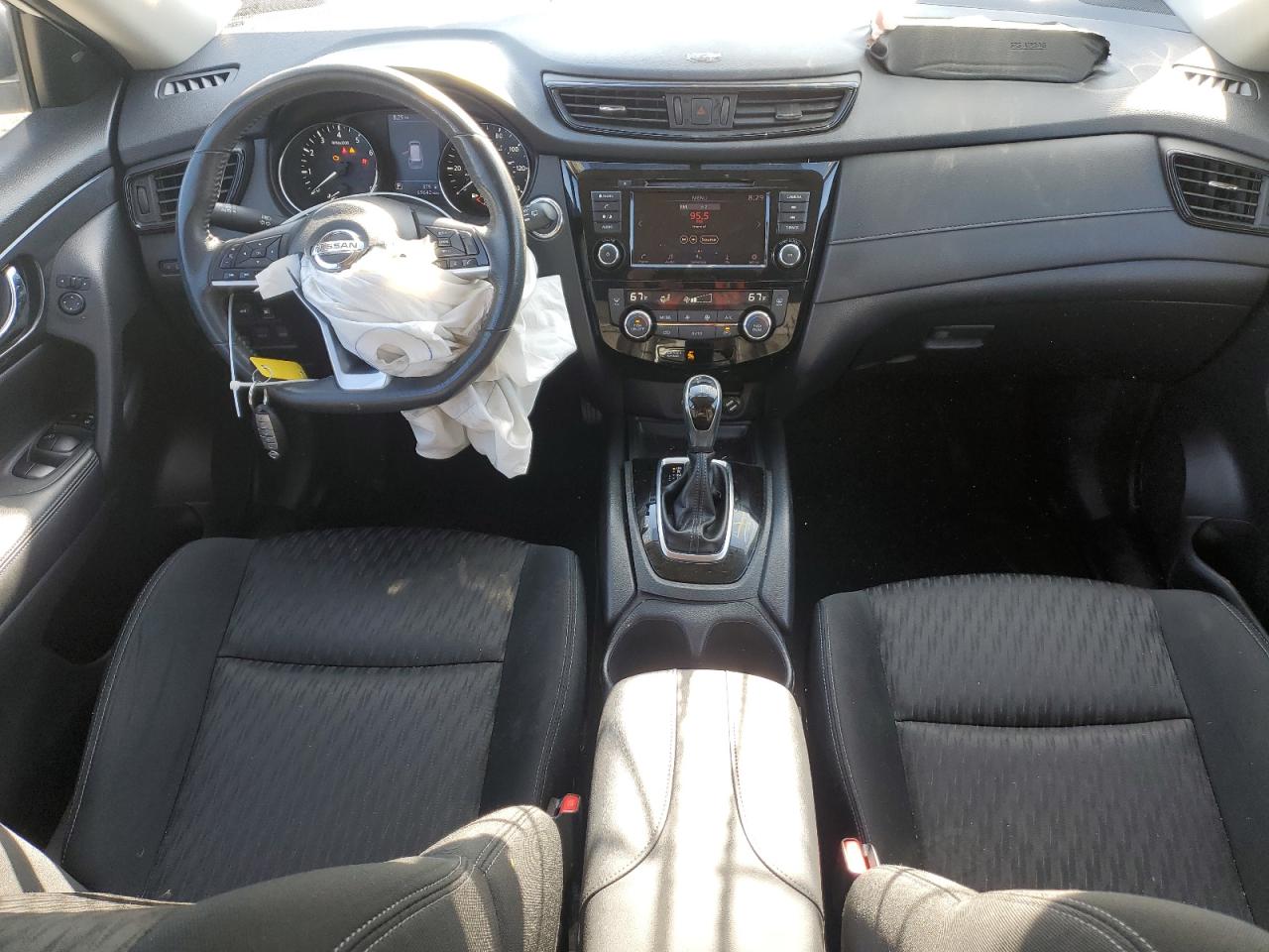 KNMAT2MV3JP514043 NISSAN ROGUE 2018