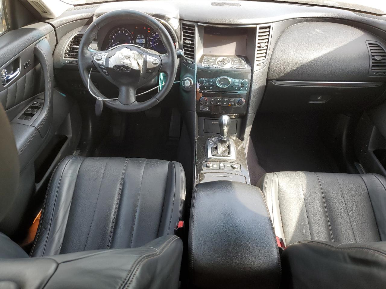 JN8CS1MW2HM411548 INFINITI QX70 2017