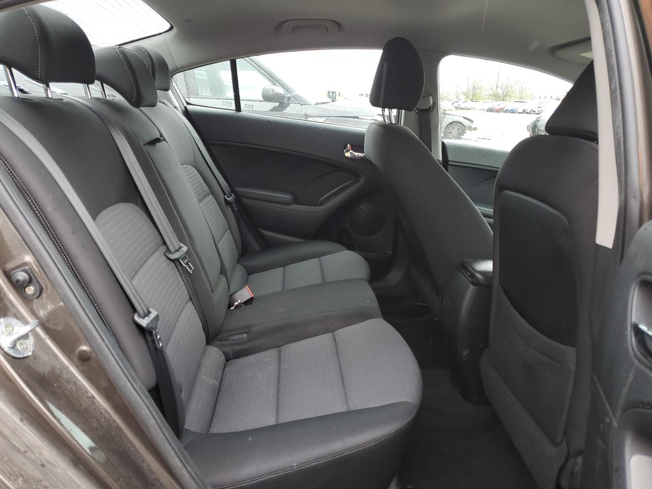 KNAFX4A63F5332278 2015 Kia Forte Lx