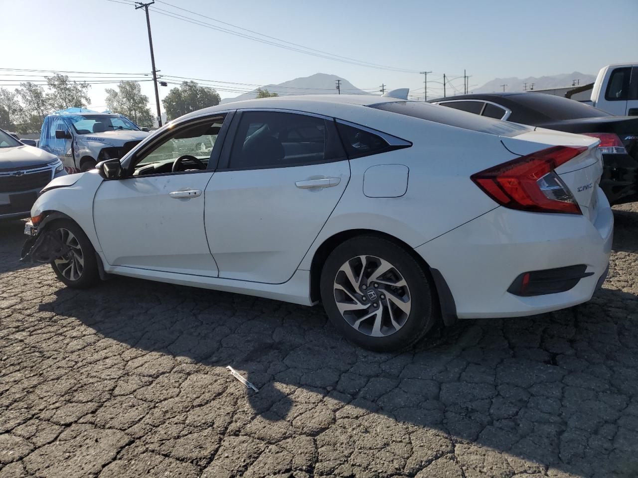 2HGFC2F74HH537528 HONDA CIVIC 2017