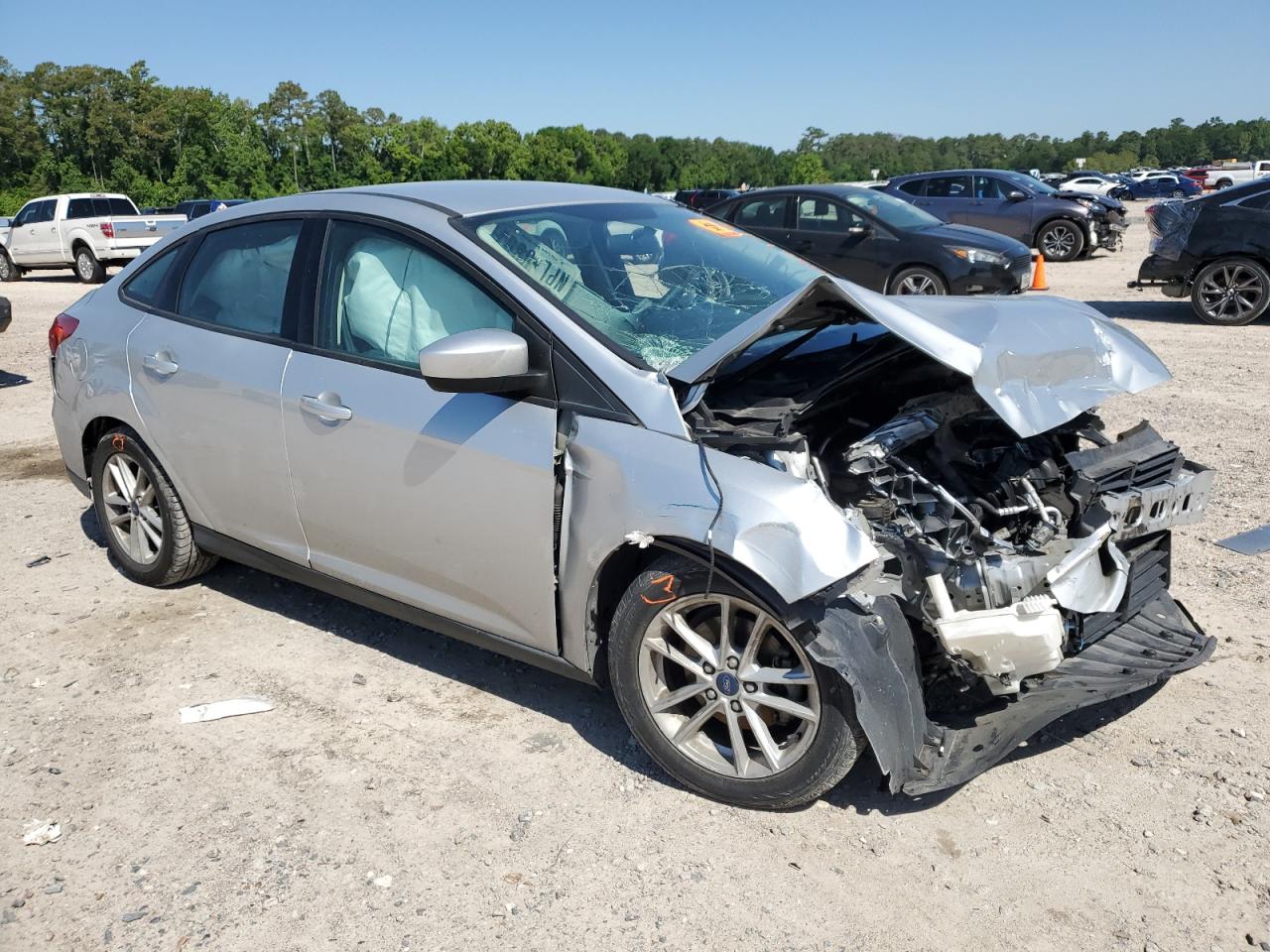 1FADP3F25JL316152 2018 Ford Focus Se